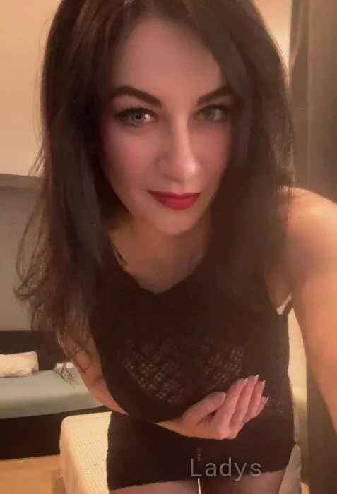 Alina, 28 years beautiful nude Wroclaw escorts girl, height 168 sm, Weight 56 kg