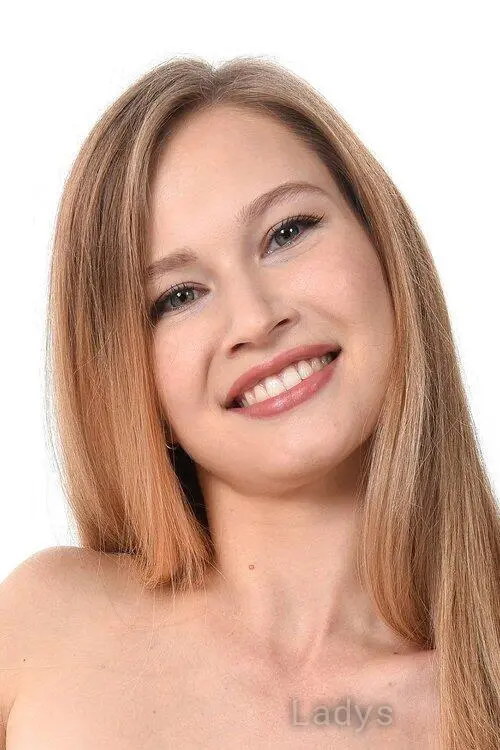 Nahomie, 26 years beautiful nude Würzburg escorts girl, height 169 sm, Weight 50 kg