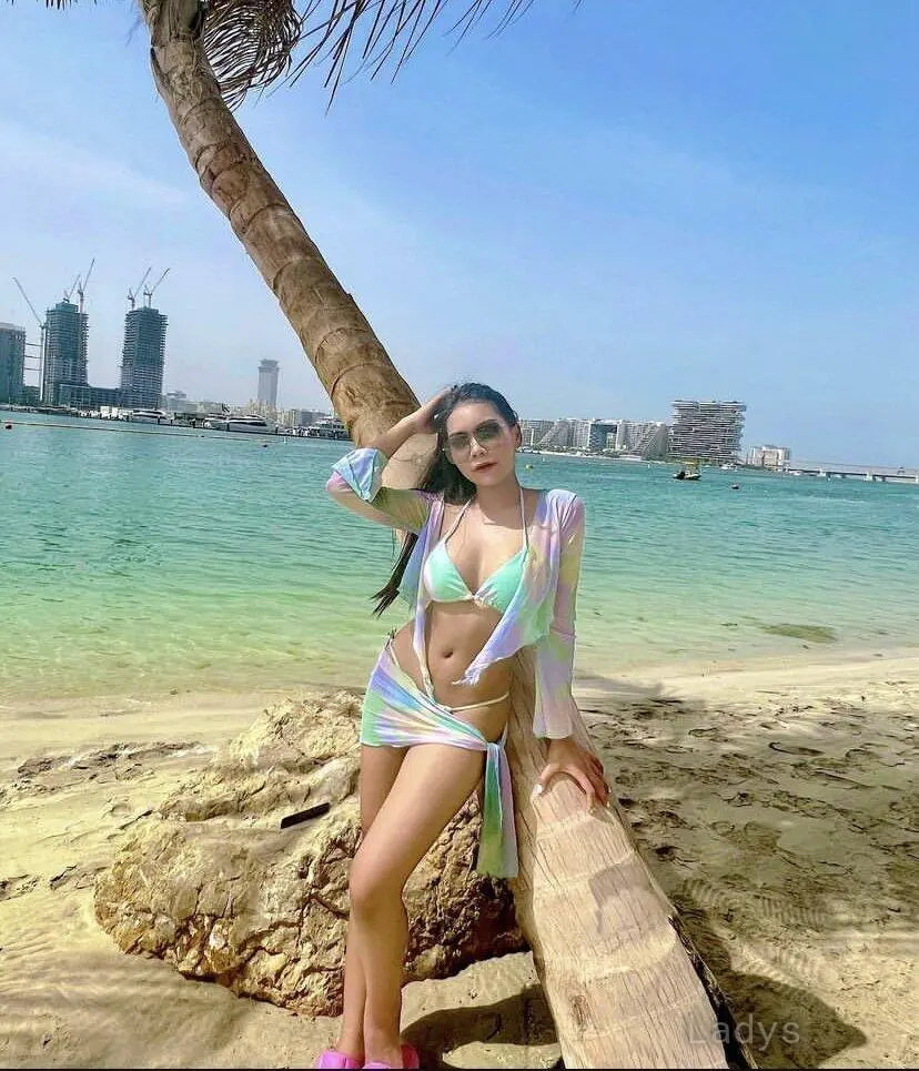 Alex Marry, 26 years old Yanbu escort girl with big tits, height 150 sm, Weight kg