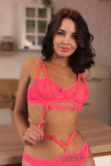 Anastasia, 24 years beautiful nude Yerevan escorts girl, height 175 sm, Weight 52 kg