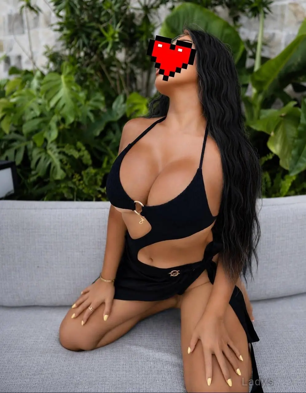 Mia, 24 years beautiful nude Yerevan escorts girl, height 165 sm, Weight 59 kg
