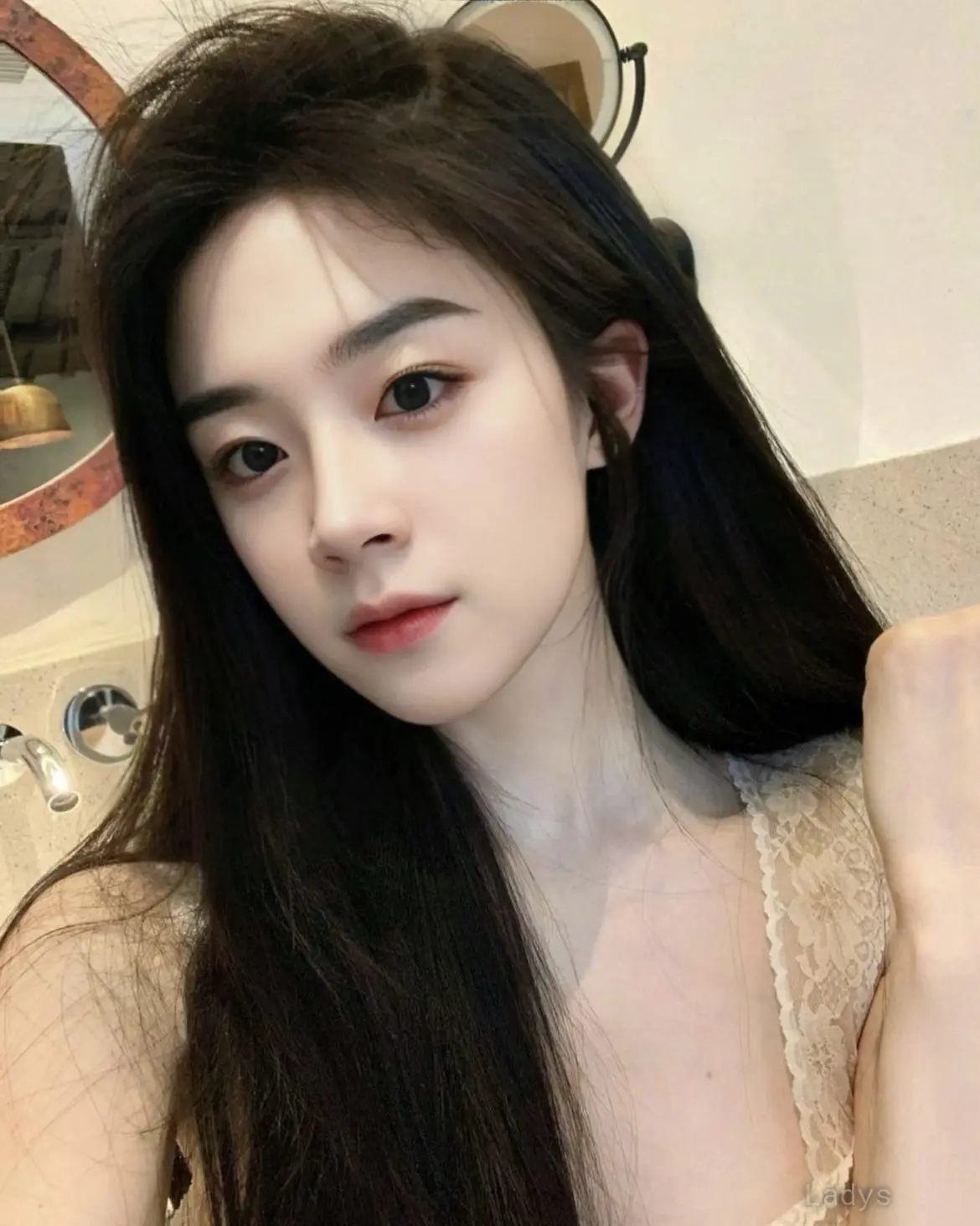 Miranda, 20 years old Yiwu escort girl with big tits, height 168 sm, Weight  kg