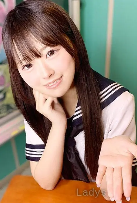 Risa, 20 years beautiful nude Yokohama escorts girl, height 159 sm, Weight 47 kg