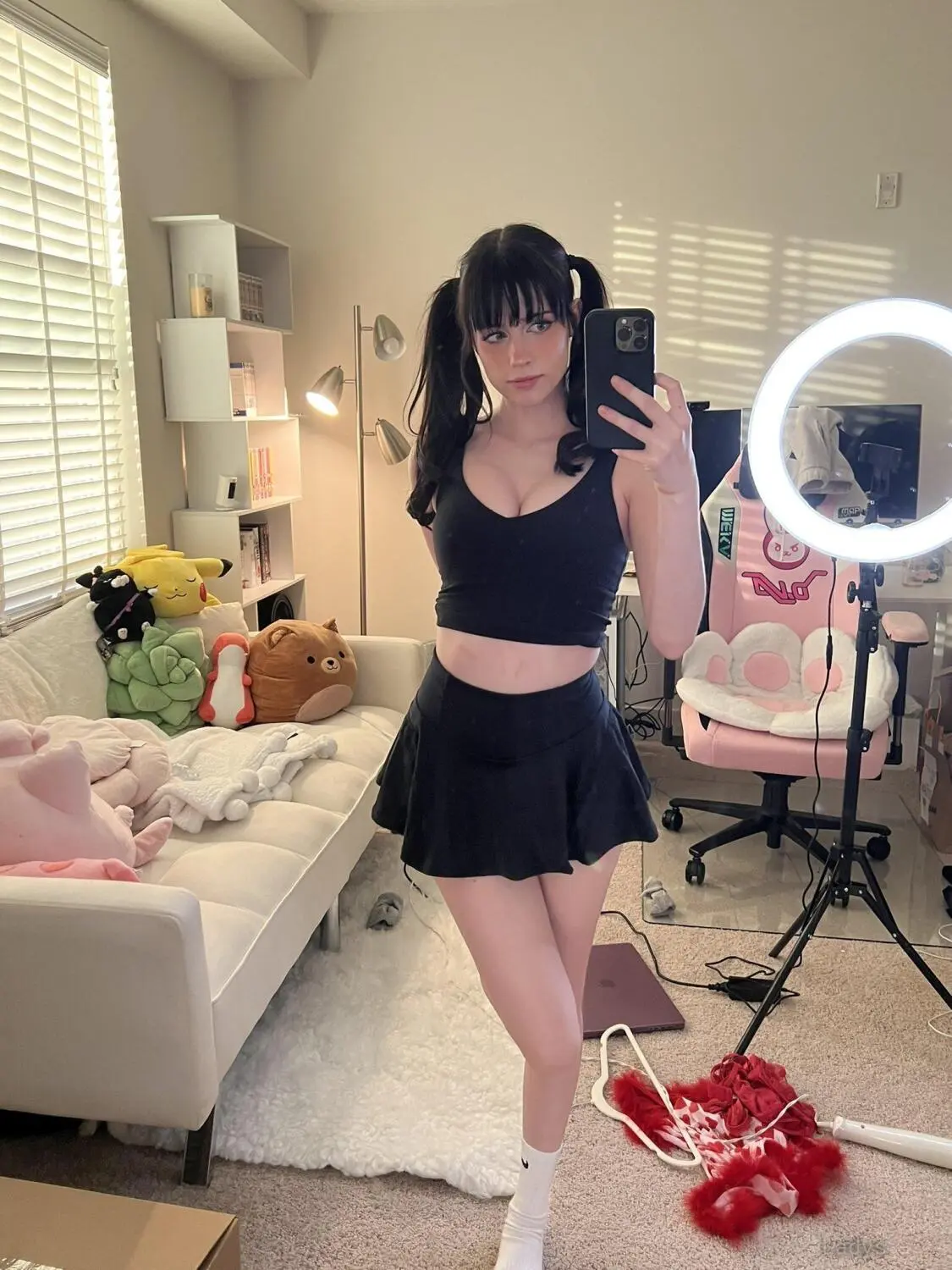 Arielle, 25 years old Zaandam escort girl with big tits, height 162 sm, Weight 54 kg