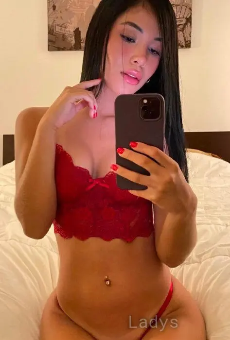 Lana, 27 years beautiful nude Zagreb escorts girl, height 166 sm, Weight 57 kg