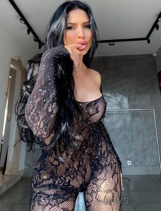 Lari, 32 years beautiful nude Zagreb escorts girl, height 155 sm, Weight 55 kg