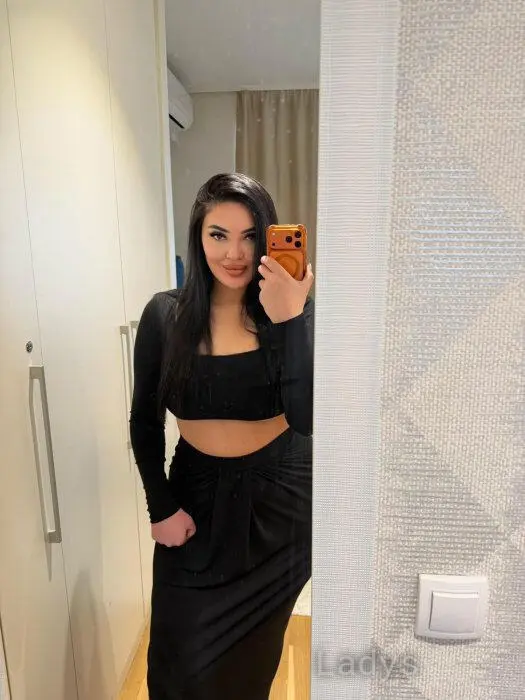 Liza, 26 years beautiful nude Zagreb escorts girl, height 166 sm, Weight 47 kg