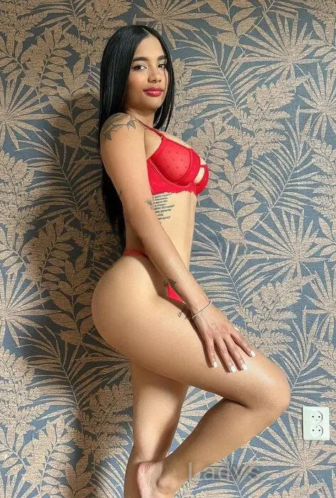 Valeska, 20 years beautiful nude Zagreb escorts girl, height 150 sm, Weight 55 kg